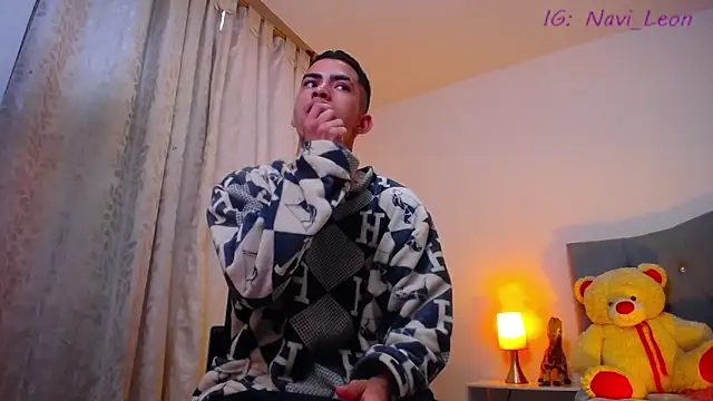 TOMBOYSEXX online show from 3, 2, 2026