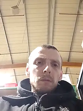 Snapshot of CrookedBunk3527 chatting on 27, 2, 2026 CrookedBunk3527 online show from 27, 2, 2026