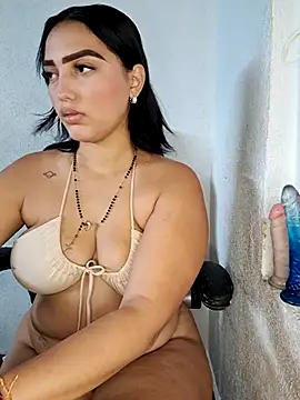 Mia em online show from 19, 2, 2026