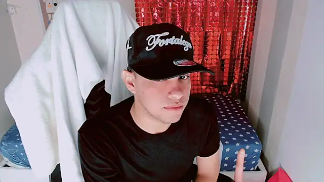 Luky twink online show from 7, 1, 2026