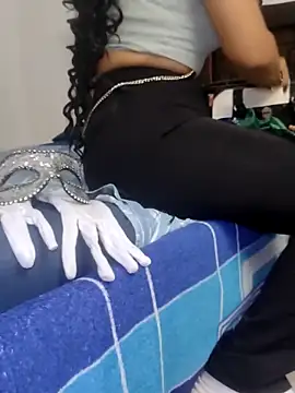 SHARLOT2427 online show from 18, 12, 2025