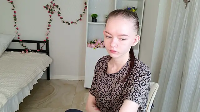 Snapshot of WeksaMur chatting on 12, 7, 2026 WeksaMur online show from 12, 7, 2026