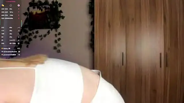 SkyeDavis online show from 20, 3, 2026