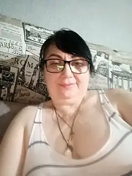 Snapshot of MariSwan222 chatting on 10, 6, 2026 MariSwan222 online show from 10, 6, 2026