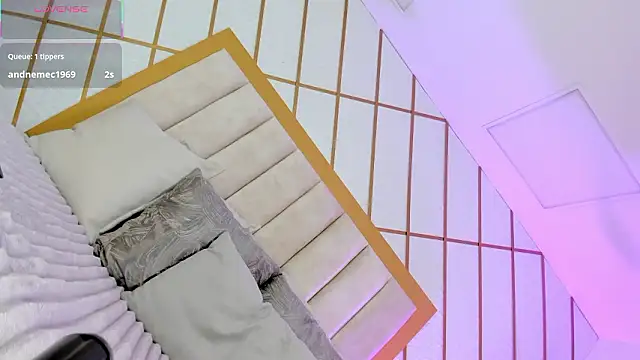 ZaraVesari online show from 13, 3, 2026