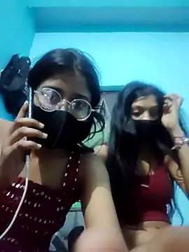 Snapshot of Aaradhya-Rani chatting on 30, 4, 2026 Aaradhya-Rani online show from 30, 4, 2026