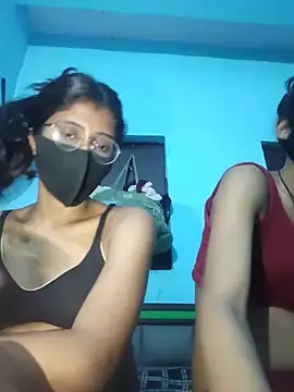 Snapshot of Aaradhya-Rani chatting on 16, 5, 2026 Aaradhya-Rani online show from 16, 5, 2026