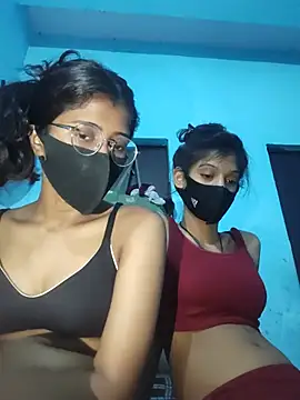 Snapshot of Aaradhya-Rani chatting on 16, 5, 2026 Aaradhya-Rani online show from 16, 5, 2026