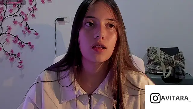 vanesita  online show from 2, 7, 2026