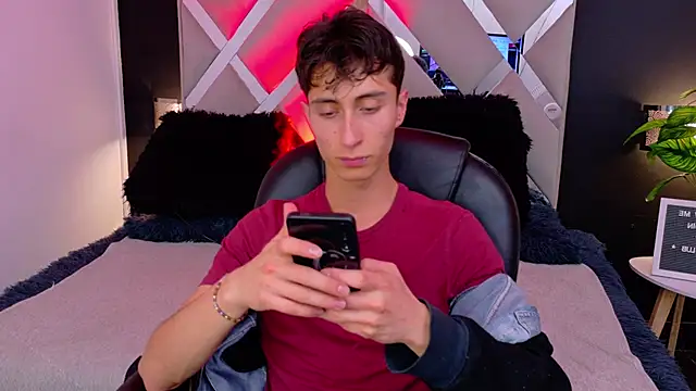 Ithan Skin online show from 17, 12, 2025