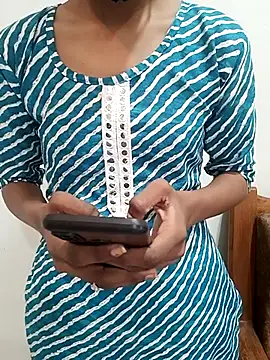 Snapshot of Riya_baby_38 chatting on 18, 12, 2025 Riya baby 38 online show from 18, 12, 2025
