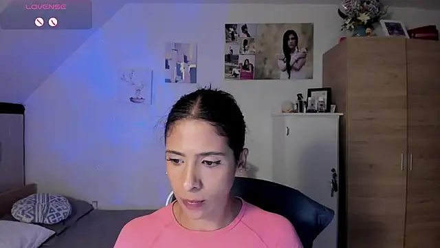 Snapshot of VEROSlen- chatting on 4, 6, 2026 VEROSlen- online show from 4, 6, 2026
