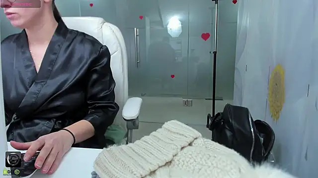 missdominna online show from 7, 2, 2026