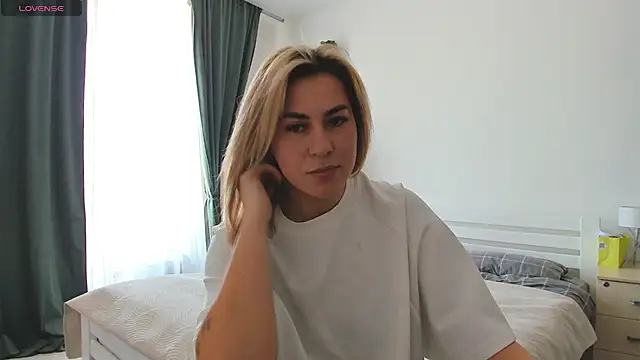 Snapshot of Roxi_Joy chatting on 20, 2, 2026 Roxi Joy online show from 20, 2, 2026