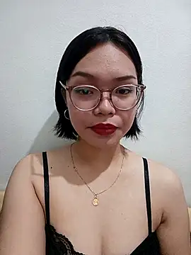 Snapshot of lwkfine chatting on 19, 12, 2025 lwkfine online show from 19, 12, 2025