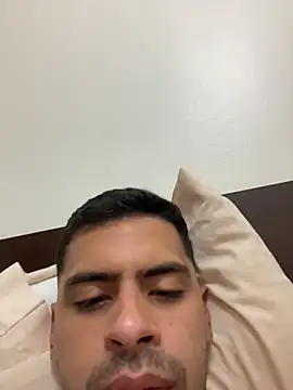 Snapshot of HotWhisper22 chatting on 19, 12, 2025 HotWhisper22 online show from 19, 12, 2025