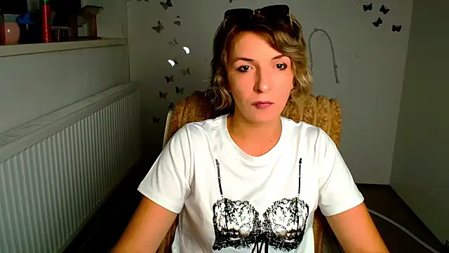 Snapshot of Lana_Foxyy chatting on 12, 7, 2026 Lana Foxyy online show from 12, 7, 2026