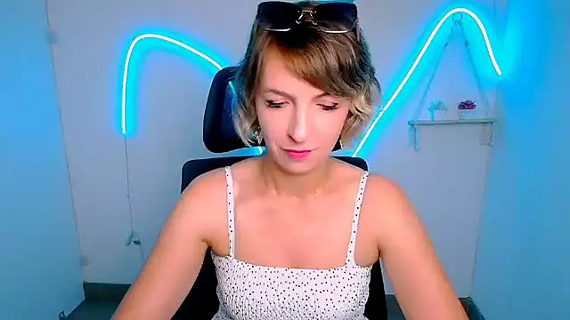 Snapshot of Lana_Foxyy chatting on 13, 7, 2026 Lana Foxyy online show from 13, 7, 2026