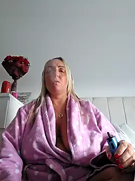 theblondecocklover online show from 14, 5, 2026