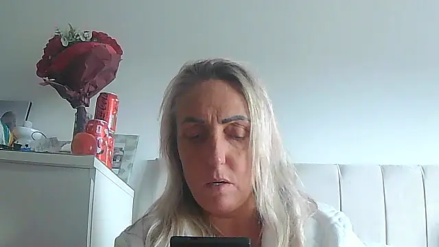 theblondecocklover online show from 9, 6, 2026
