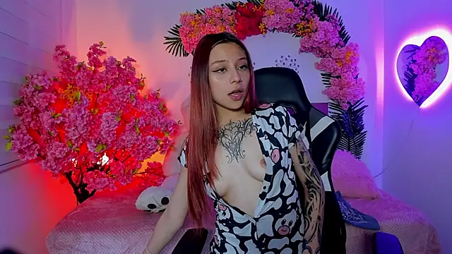 Nickie reed  online show from 27, 5, 2026