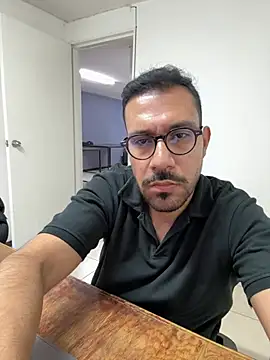 AdrianGarcia89 online show from 19, 5, 2026