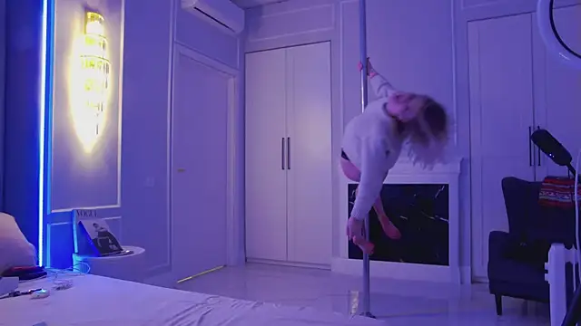 IvyBriggs online show from 9, 1, 2026