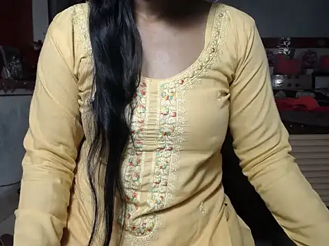 Snapshot of surbhi01 chatting on 19, 5, 2026 surbhi01 online show from 19, 5, 2026