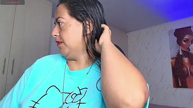 Snapshot of evelyn_harpeery chatting on 23, 4, 2026 evelyn harpeery online show from 23, 4, 2026