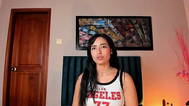 Snapshot of GahiaBelucci chatting on 28, 5, 2026 GahiaBelucci online show from 28, 5, 2026