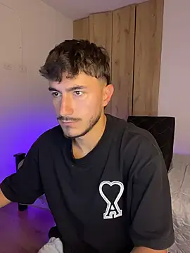 LIAM COLT online show from 13, 4, 2026