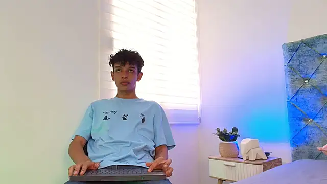 maxfrost 1 online show from 21, 12, 2025