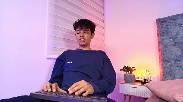 maxfrost 1 online show from 9, 1, 2026