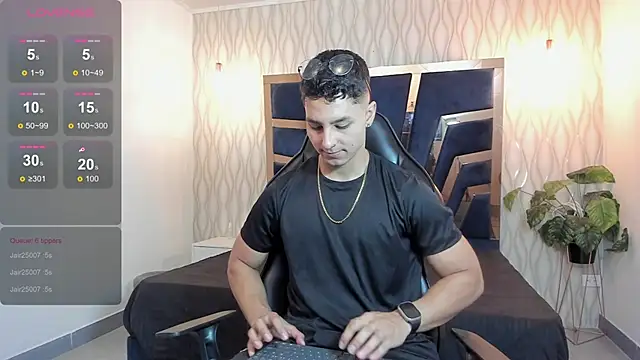 Noah Clarkk online show from 16, 4, 2026