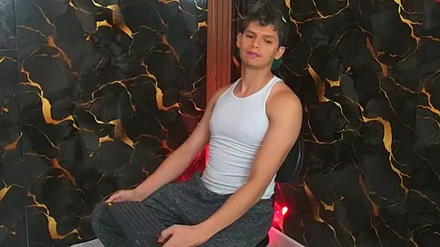 davilap toyboy online show from 6, 1, 2026