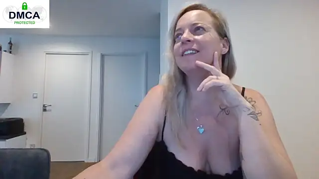 Snapshot of Miss-Chupagirly chatting on 16, 7, 2026 Miss-Chupagirly online show from 16, 7, 2026