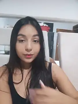 Snapshot of Babyabril18_ chatting on 27, 5, 2026 Babyabril18 online show from 27, 5, 2026
