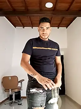 Moreno latino sex online show from 19, 12, 2025