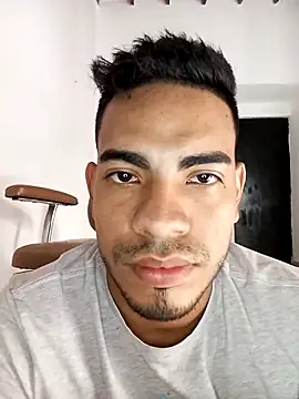 Moreno latino sex online show from 21, 12, 2025