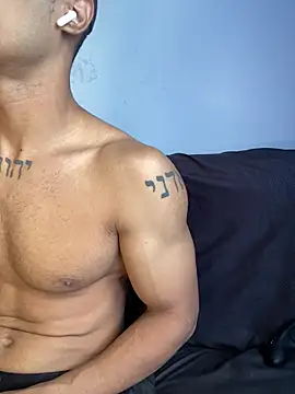 Maicol xxxx online show from 7, 2, 2026