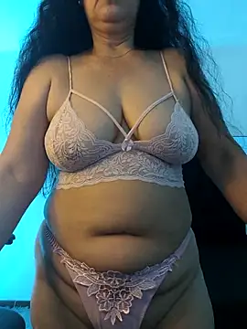 KiaraFoster online show from 6, 4, 2026