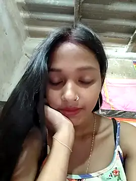 Snapshot of doll2007 chatting on 29, 4, 2026 doll2007 online show from 29, 4, 2026