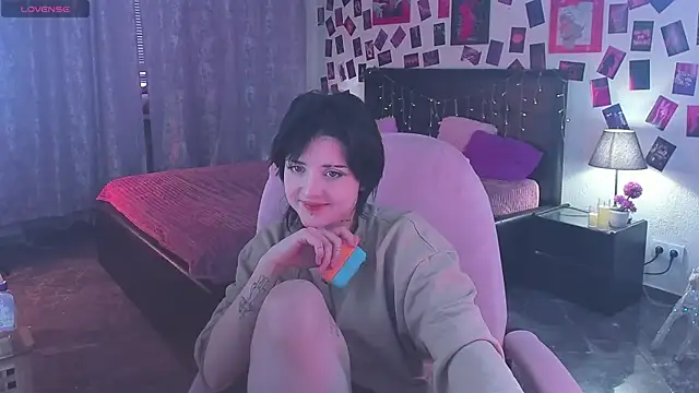 SarahShelby online show from 12, 2, 2026