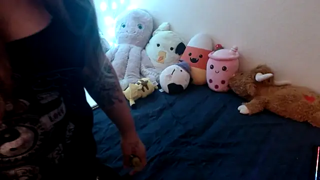 GabbyDaniella online show from 9, 4, 2026