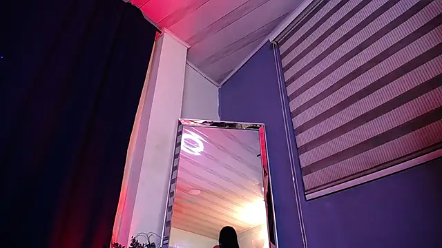 Emilyy05  online show from 13, 2, 2026