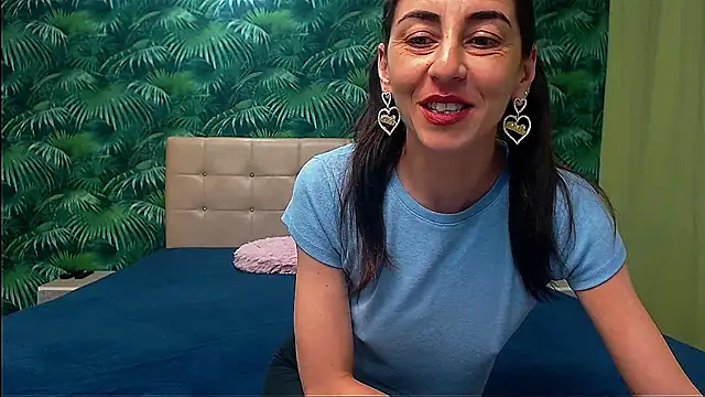 Stella John online show from 4, 2, 2025