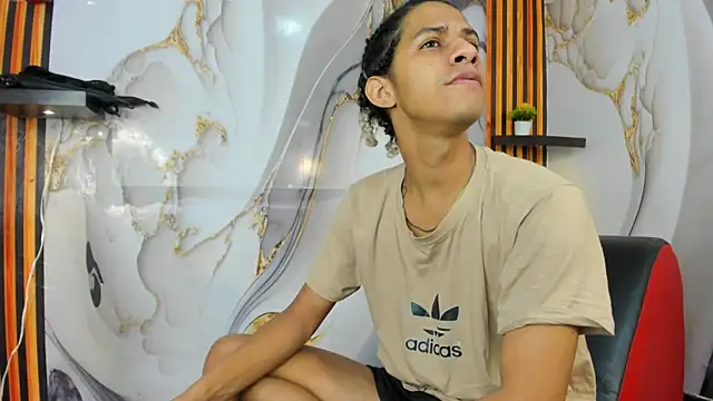 Victor LatinBoy online show from 9, 1, 2026