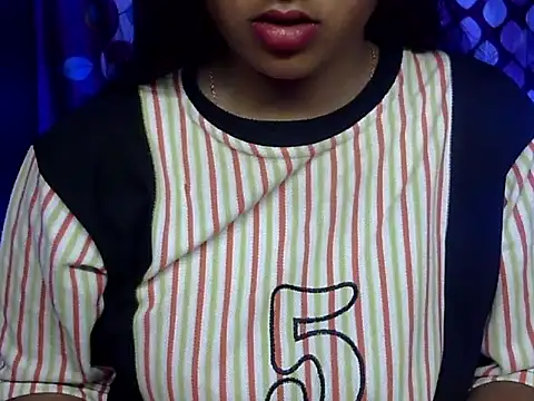 cute Dirty Diva online show from 24, 2, 2026