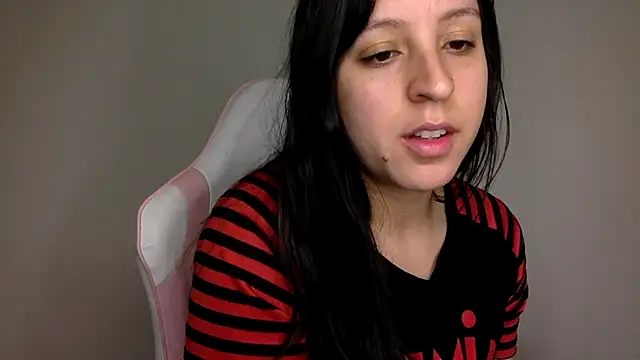 Snapshot of Sofii_unicorn chatting on 7, 7, 2026 Sofii unicorn online show from 7, 7, 2026