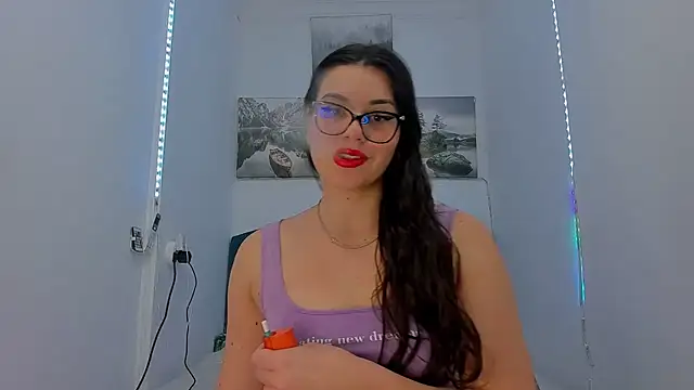 Snapshot of RedAssHottie chatting on 10, 1, 2025 RedAssHottie online show from 10, 1, 2025